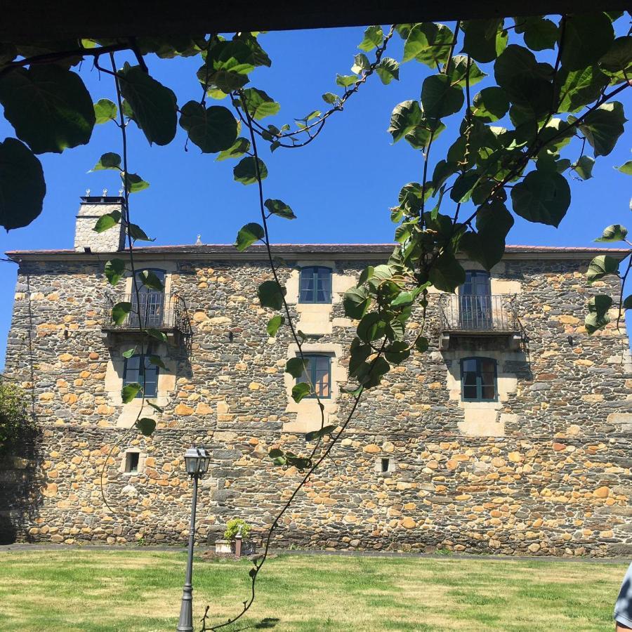Отель Pazo Da Trave Вивейро Экстерьер фото